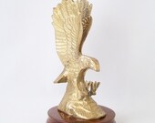 vintage brass eagle crested wings bird mid century modern retro home decor metal decorative man men american america usa
