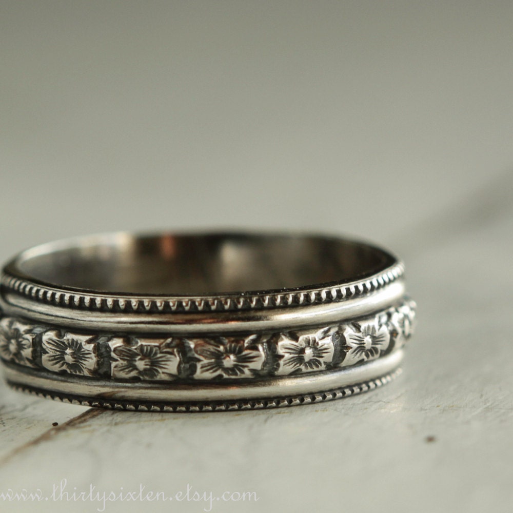 Flower Ring Sterling Silver Band