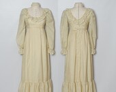 vintage wedding dress / 1970s