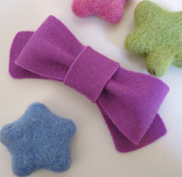 NO SLIP Wool felt hair clip -orchid bow