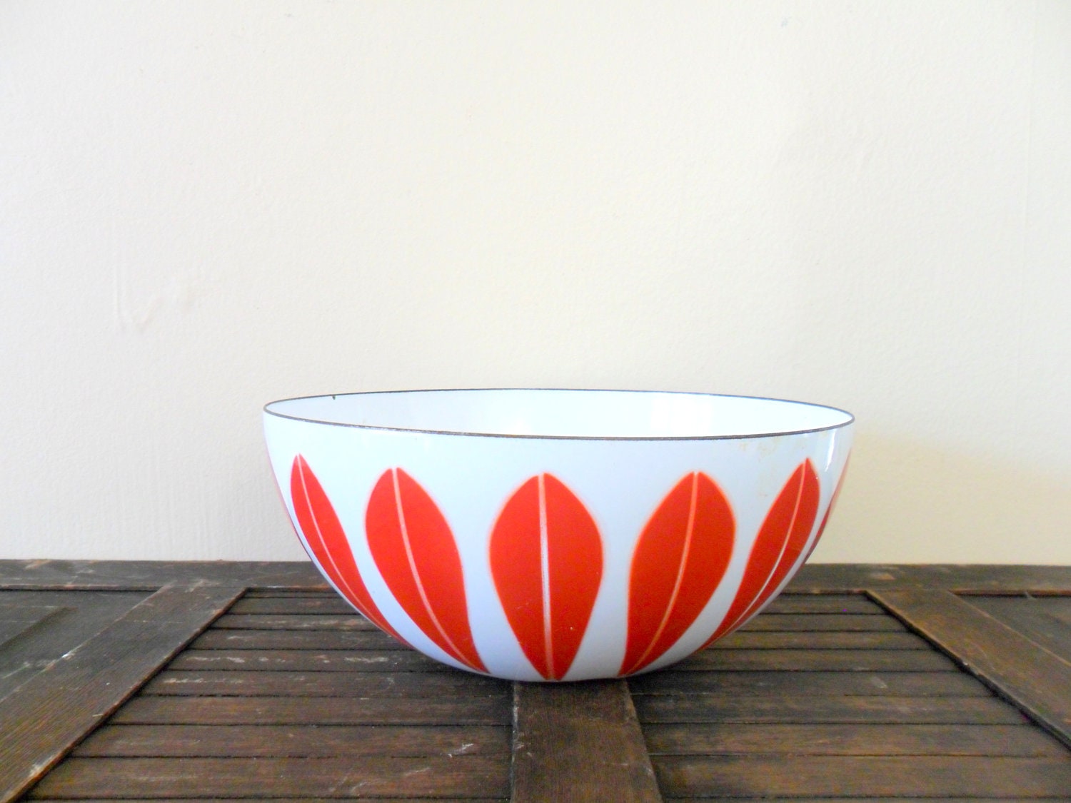 mod style 8" red cathrineholm lotus bowl - danish modern