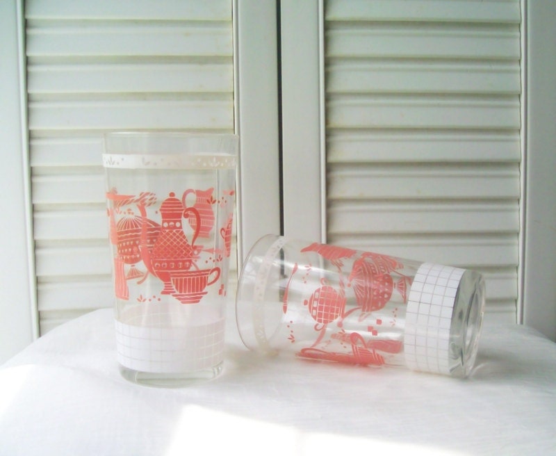 Pink Juice Glasses Shabby Chic Vintage Pink Tumblers Retro Kitchen Mid Century Drinking Glasses Pink Decor Shabby Chic