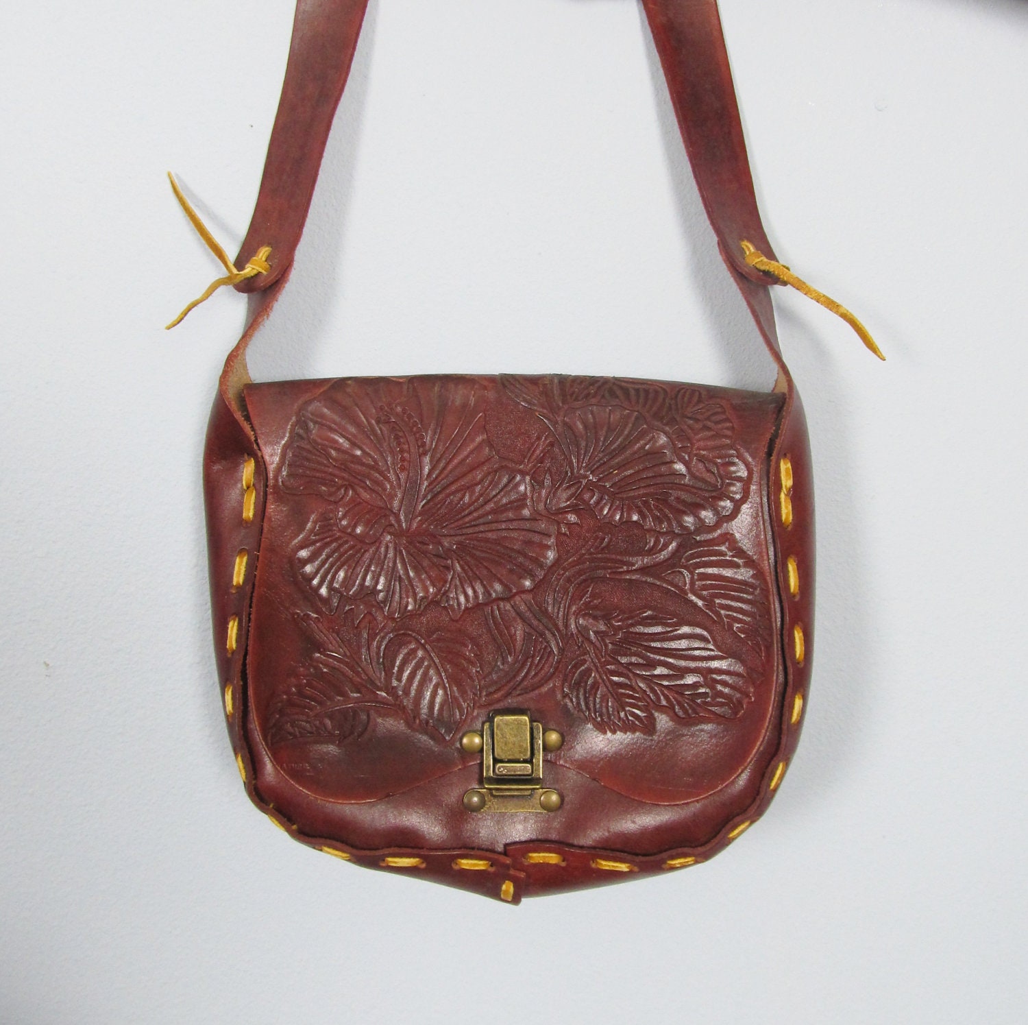Vintage 1970's Boho Hippie Leather Purse /// Western by JLVintage
