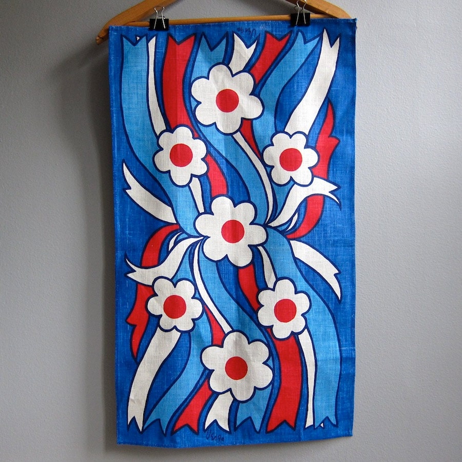 Vera Neumann Linen Tea Towel in Red White Blue, Unused 1960s Kitchen Decor Hand Towel