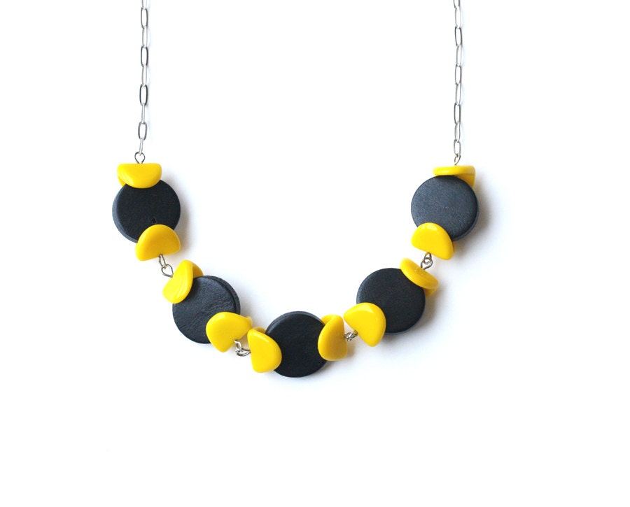 Yellow black necklace