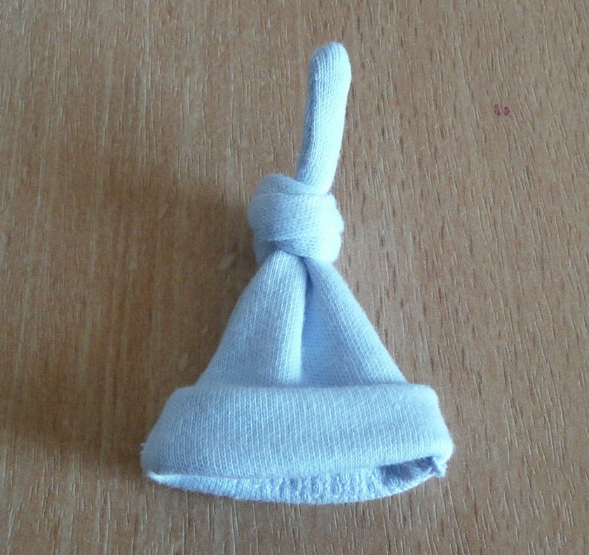 Baby blue hat for 3-4 inch ooak baby