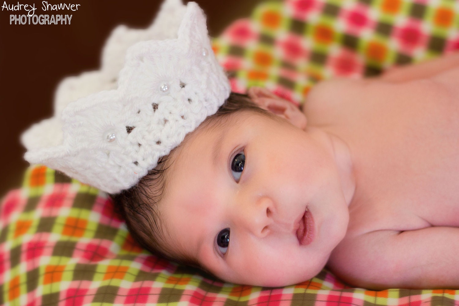 Baby Crown Photo Prop -- 1 Crochet Crown w/ Pearly Beads -- Custom Made to Order
