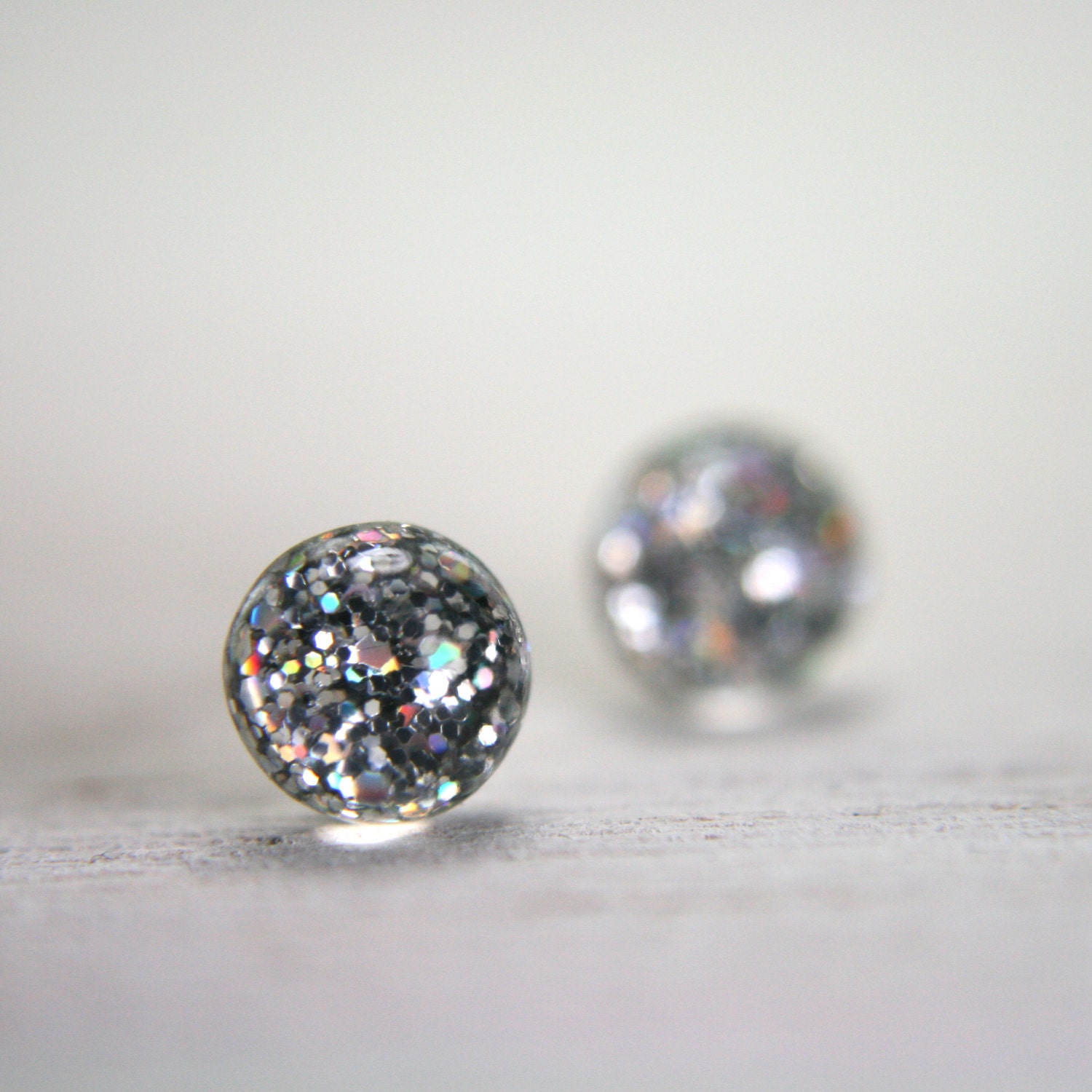tiny globe earrings in iridescent silver - 5mm - small dot round resin stud earrings