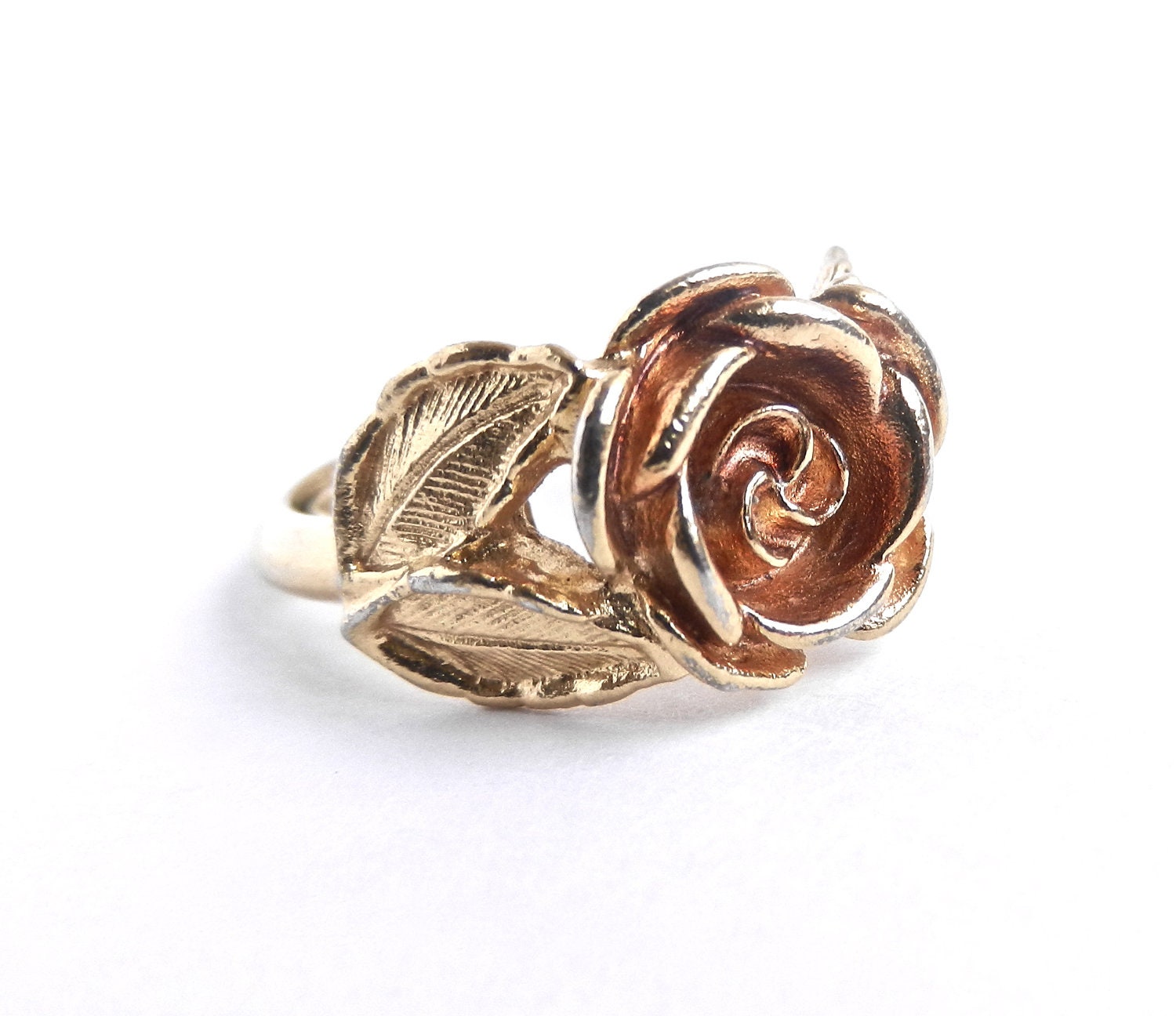 Vintage Rose Ring - Gold Tone Signed 1970s Avon Cocktail Ring / Burnished Roses