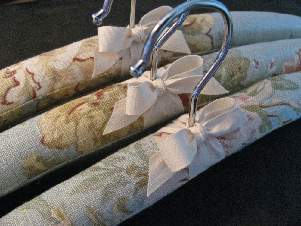 Homespun Linen Fabric, English Cottage Floral Padded Hangers with Natural Organic Ribbon (Set of 3)