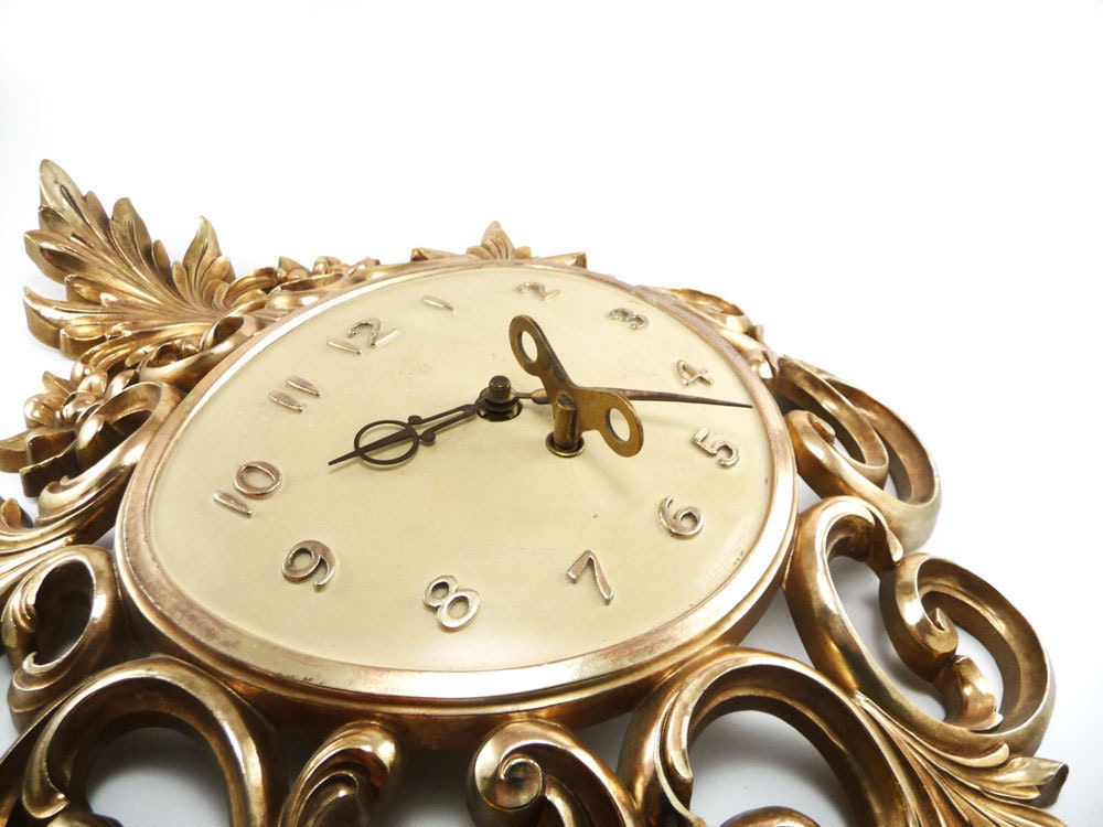 Syroco wall clock - Hollywood Regency gold filigree