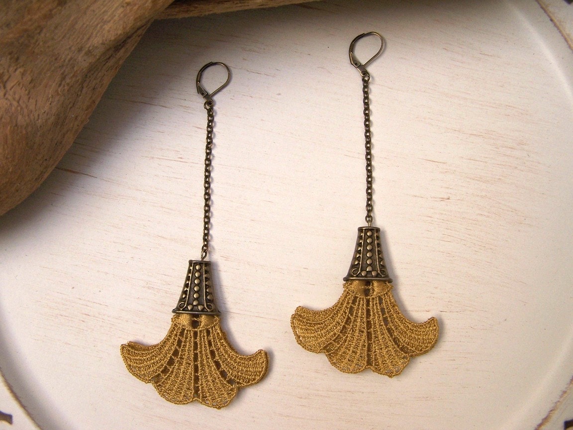 Bell lace earrings mustard