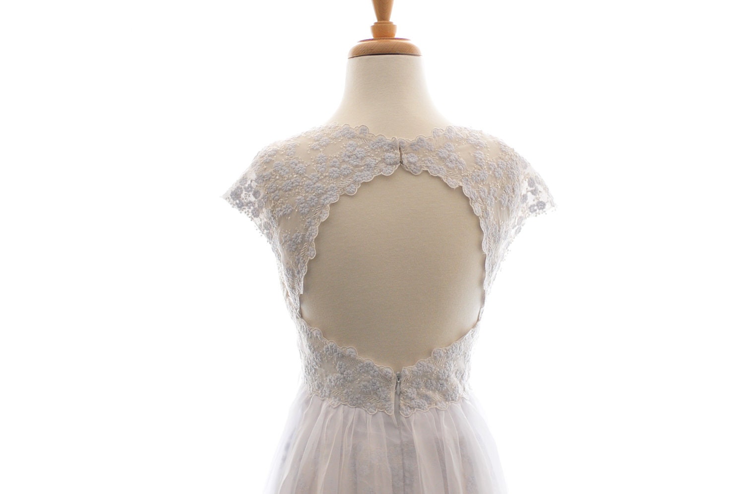 Sale-Joy Lace and Chiffon Wedding Gown-Size XS