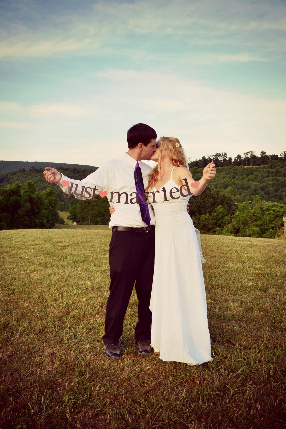 SHIPS PRIORITY.  3 Banners.  mr & mrs / thank you / just married.  Wedding Decorations.  Photo Prop.