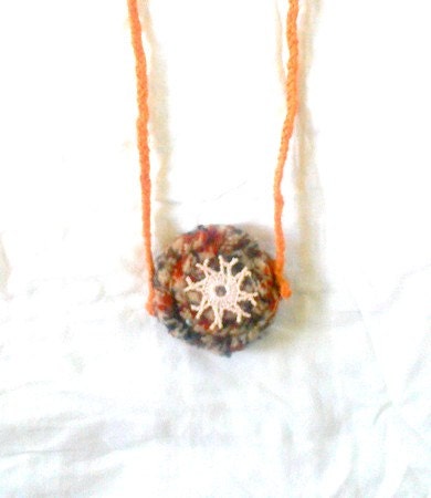 A delicate necklace. Coiled braid. Edelweiss. Hippie, Boho - recyclingroom