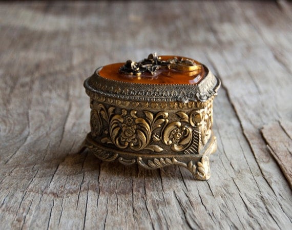 Vintage Jewelry Box - Gold Heart with Flowers - Victorian