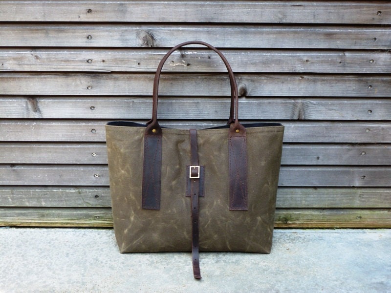Waxed canvas carry all/ bag  with waxed leather handles and strap COLLECTION UNISEX