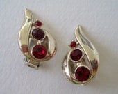 SALE 10 PERCENT OFF Vintage 60s Retro Hollywood Regency Goldtone Gold Tone Ruby Red Rhinestone Open Work Swirl Wavy Earrings