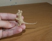 Felted mouse, felted mouse miniature, felt toy, natural wool toy, mouse toy