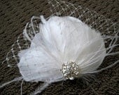 Wedding Bridal White Light Ivory Feather Rhinestone Jewel Veiling Head Piece Hair Clip Fascinator Accessory