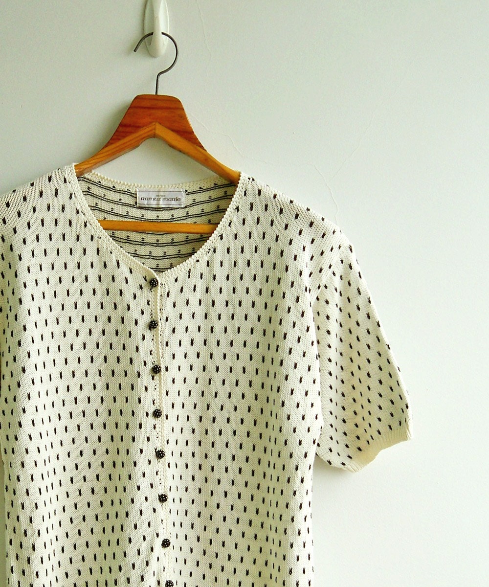 Vintage Black and Off-white Tiny Rabbit Polka Dot Woven Knit Short Sleeves Top LARGE