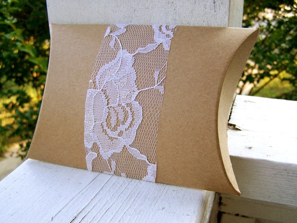 Simple Lace Covered Pillow Boxes, Wedding Favor Box, Set of 100, Gift Favor Box, Shabby Chic Wedding, Woodland Wedding