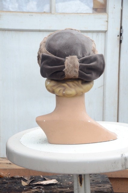 Spring summer mom mad men graduation vintage boho fur velvet chic brown tan wedding bride party wedding magnolia shabby retro madmen hat