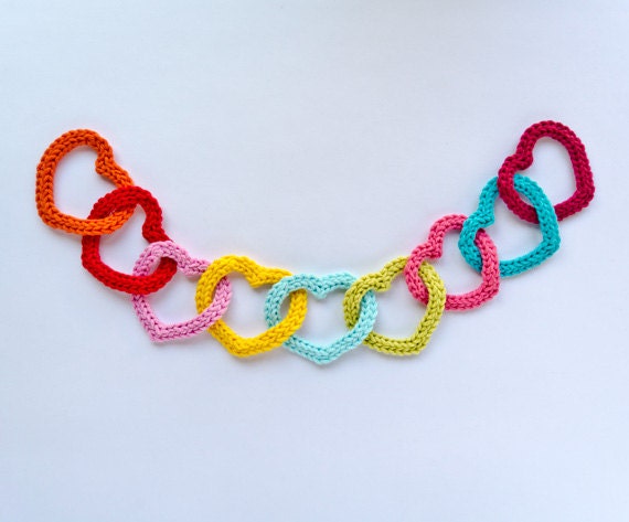 Sevgililer Günü - PDF Crochet Pattern PHOTOTUTORIAL - Renkli Kalpler (Hızlı ve Kolay) Garland - Mamul Ürünler Satış İzni