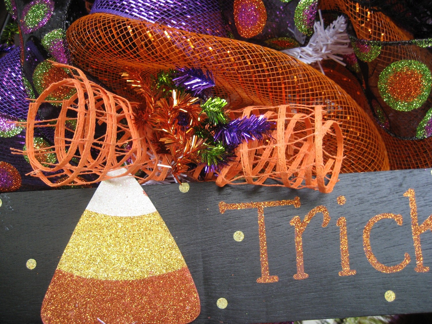 30" Deco Mesh TRICK or TREAT HALLOWEEN Wreath