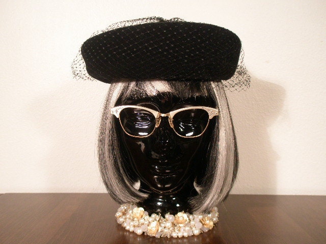 VINTAGE HAT - Black Hat - Black Vintage Hat - Merrimac - Gene Doris - Peachbloom Velour