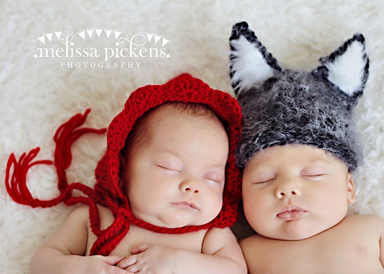 2 baby boy/girl twin knitted red riding hood and wolf hats, newborn photography prop, red pixie hat, wolf beanie