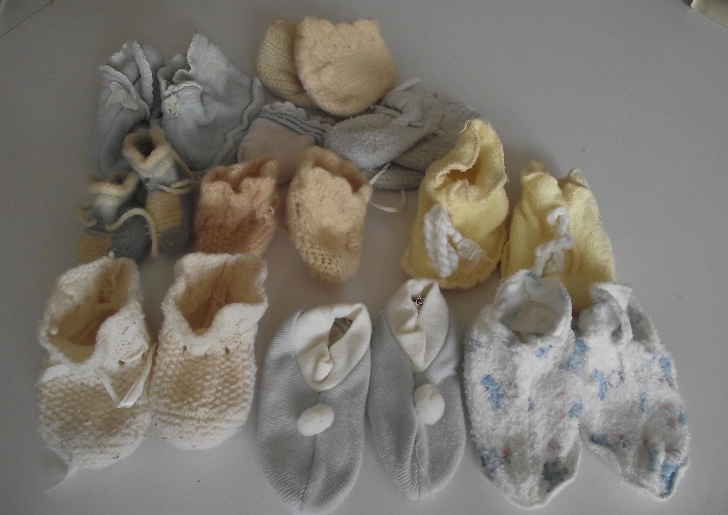 Vintage lot baby booties shoes 1950s or doll clothes