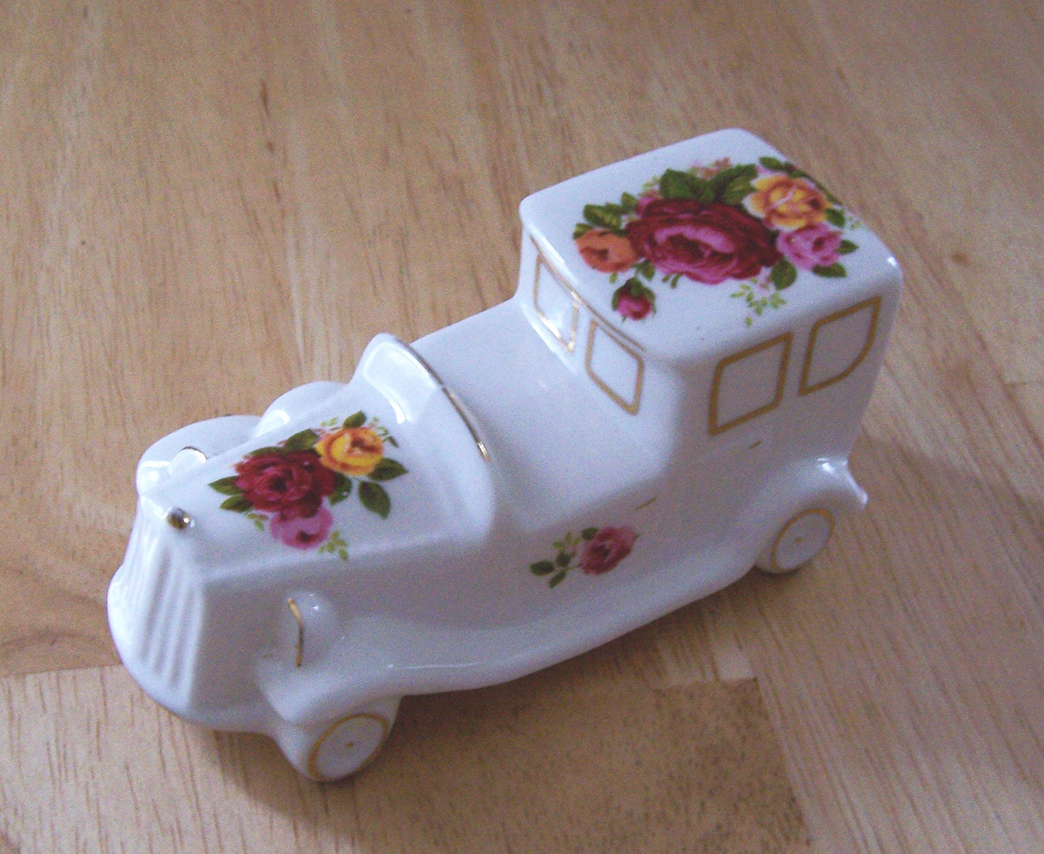 Vintage "Cottage Rose" Car Figurine, Ornament, English Fine Bone China