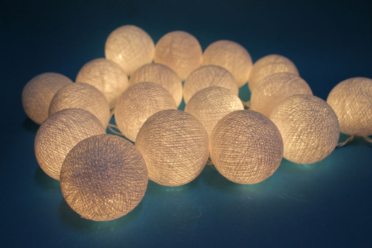 White colors cotton ball wedding holiday/Party String Lights 20 Lanterns