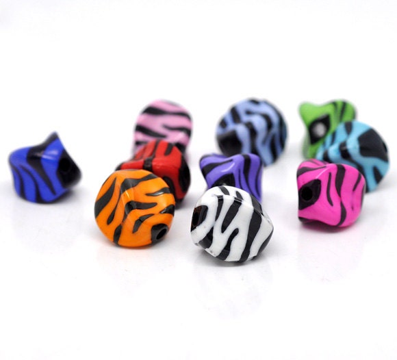20 pcs Zebra Striped Acrylic Beads Assorted 15x15mm- Ships Immediately from California - B160