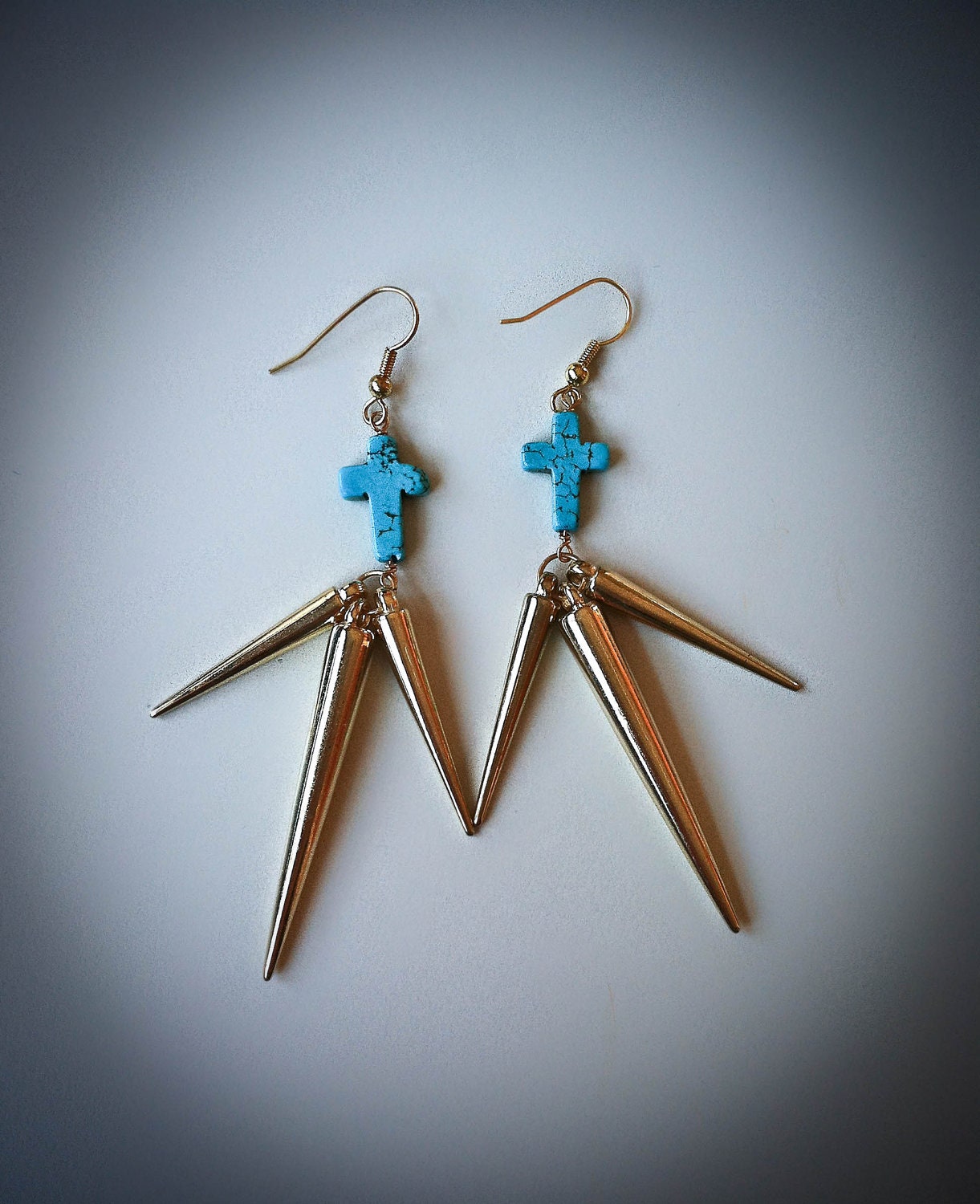 Metal Mania Earrings in gold and turquoise
