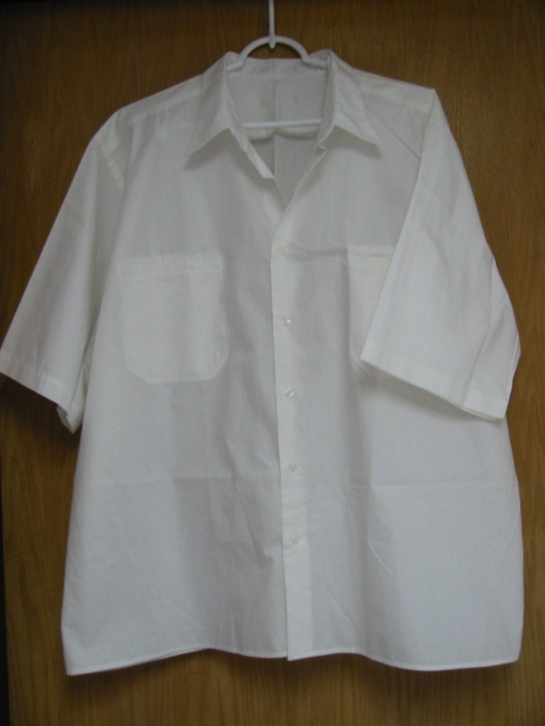 white short sleeved 'DKNY' cotton shirt (men's) size XXL