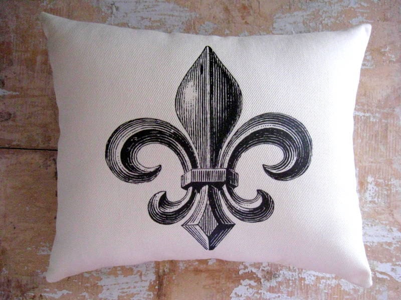 Fleur de Lis Pillow, Paris Decor, French Decor, French Country Home, Cottage Decor, Home Decor, Decorative Pillow, Housewares