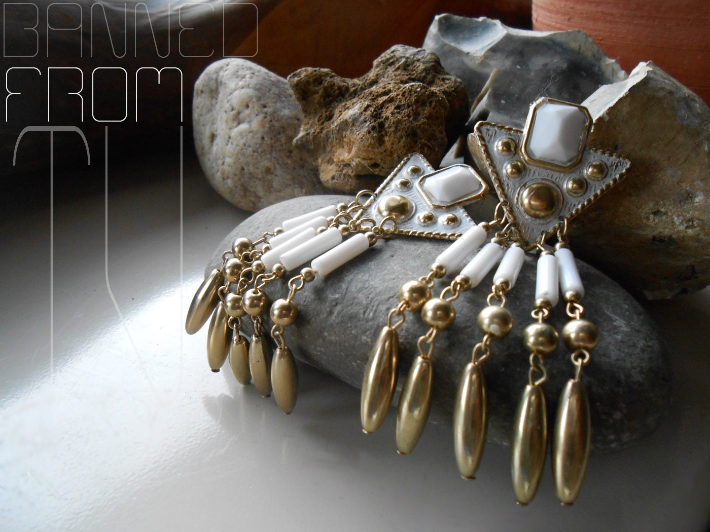 Vintage White Dangly Post Cowgirl Earrings