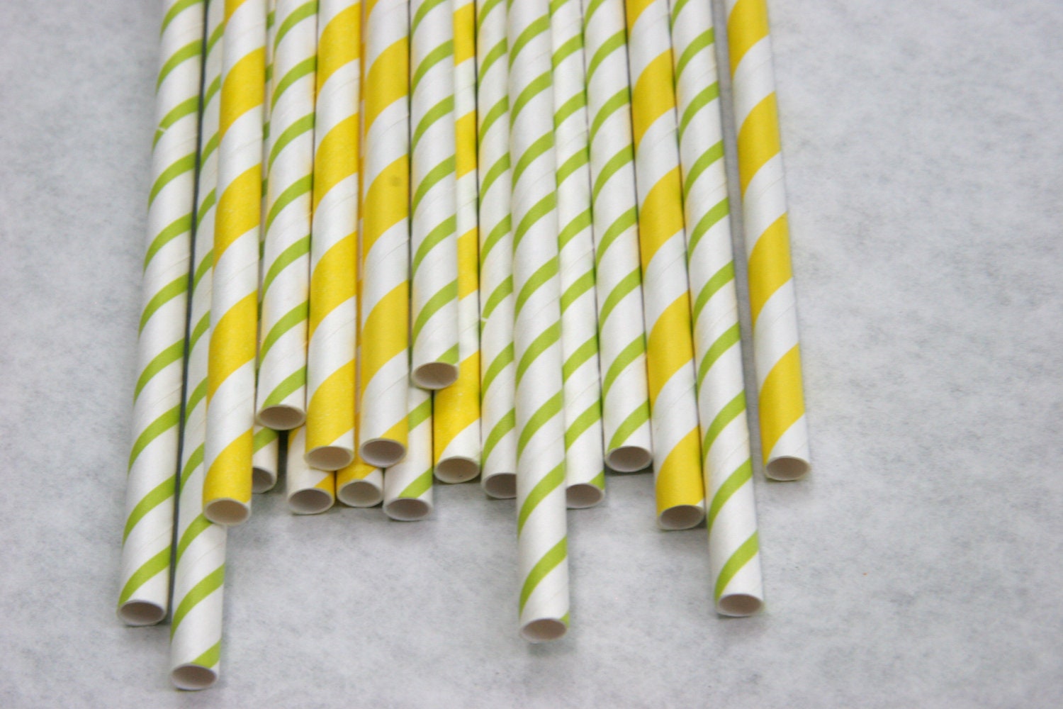 Paper Straws in Yellow and Bright Green Thin Stripe, Pack of 100, Limeade Mix Il_570xn