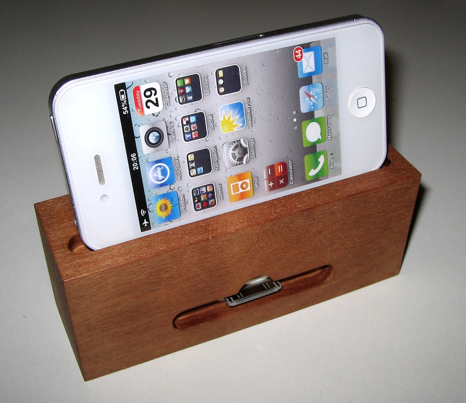 Iphone dock and stand - 3 in 1 docking station - "Multipractic"