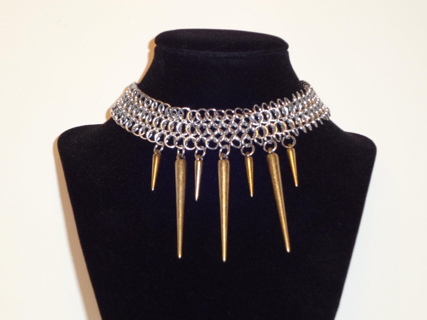 Spikes'N'Chain Chainmaille Choker Necklace