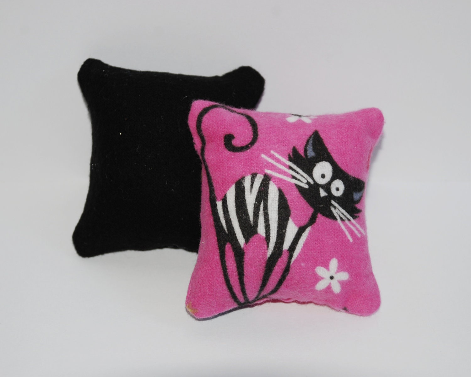 Catnip Pillows (set of 2)
