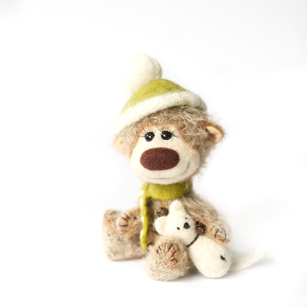 Collectible mohair teddy bear Pea - Artist Bear OOAK - Christmas gift - Home decoration