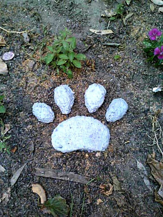 Stepping Stone Paw Print Pet Memorial by DeerwoodCreekGifts