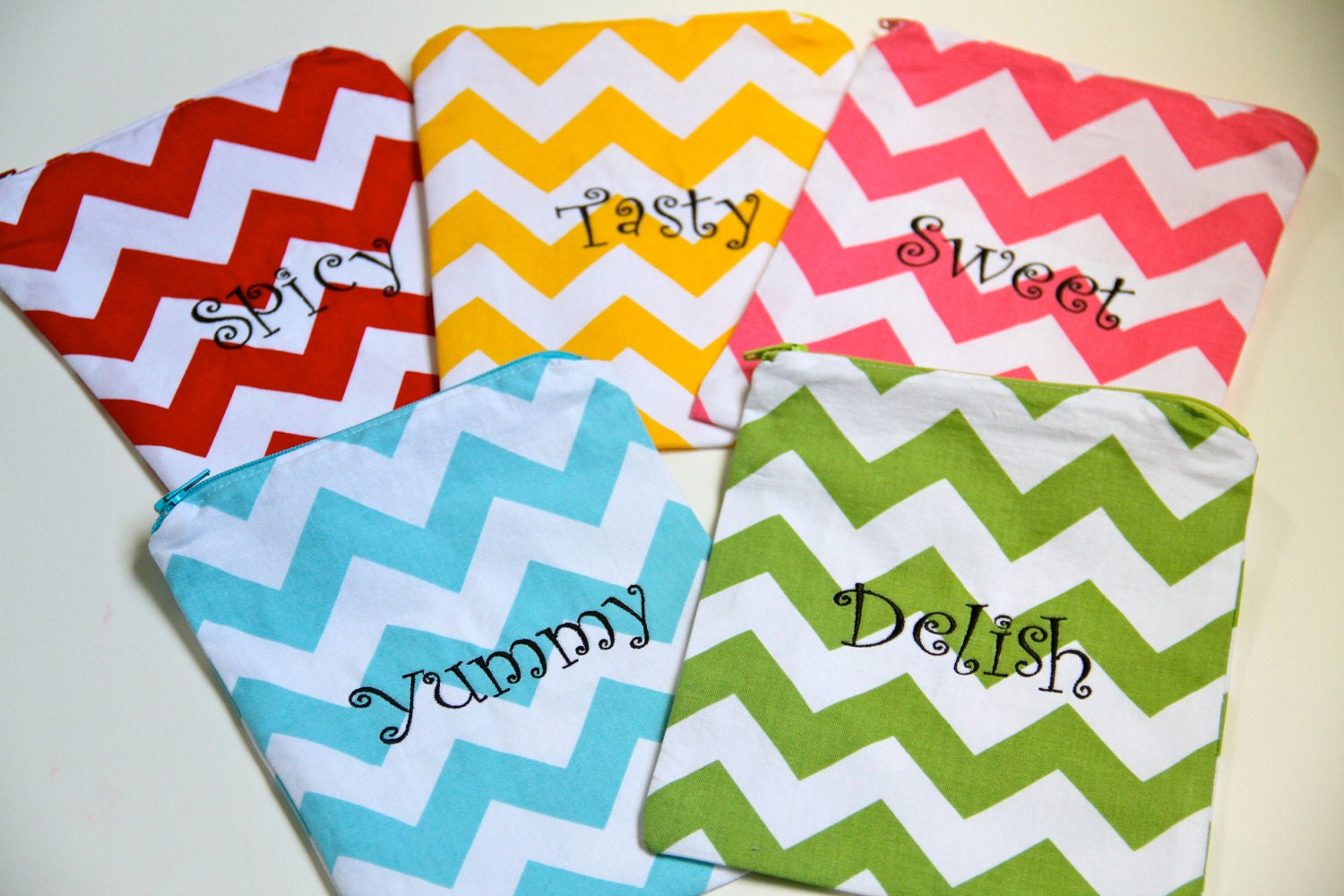 Reserved - Set of 6 reusable snack / sandwich bags with zipper closure