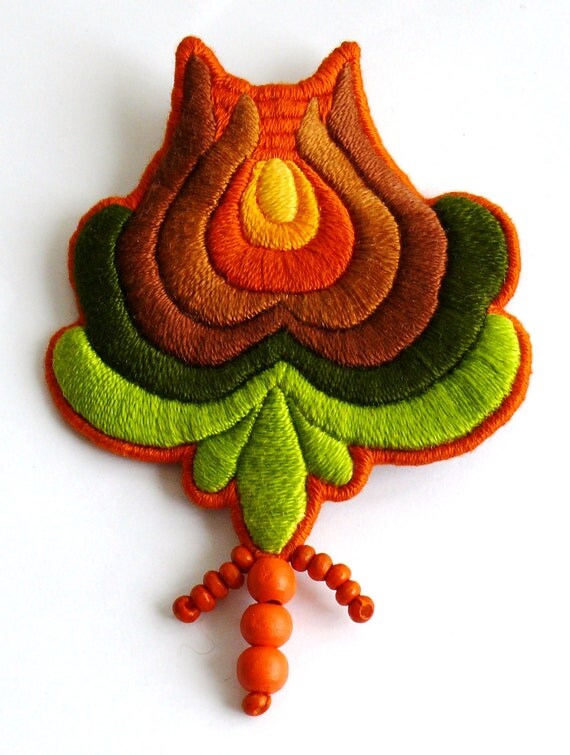 Hungaian "Matyó" folk rose brooch - autumn colours