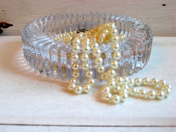 Art Deco styled glass ash tray, clear, ribbed detailing, jewelry storage, candy dish