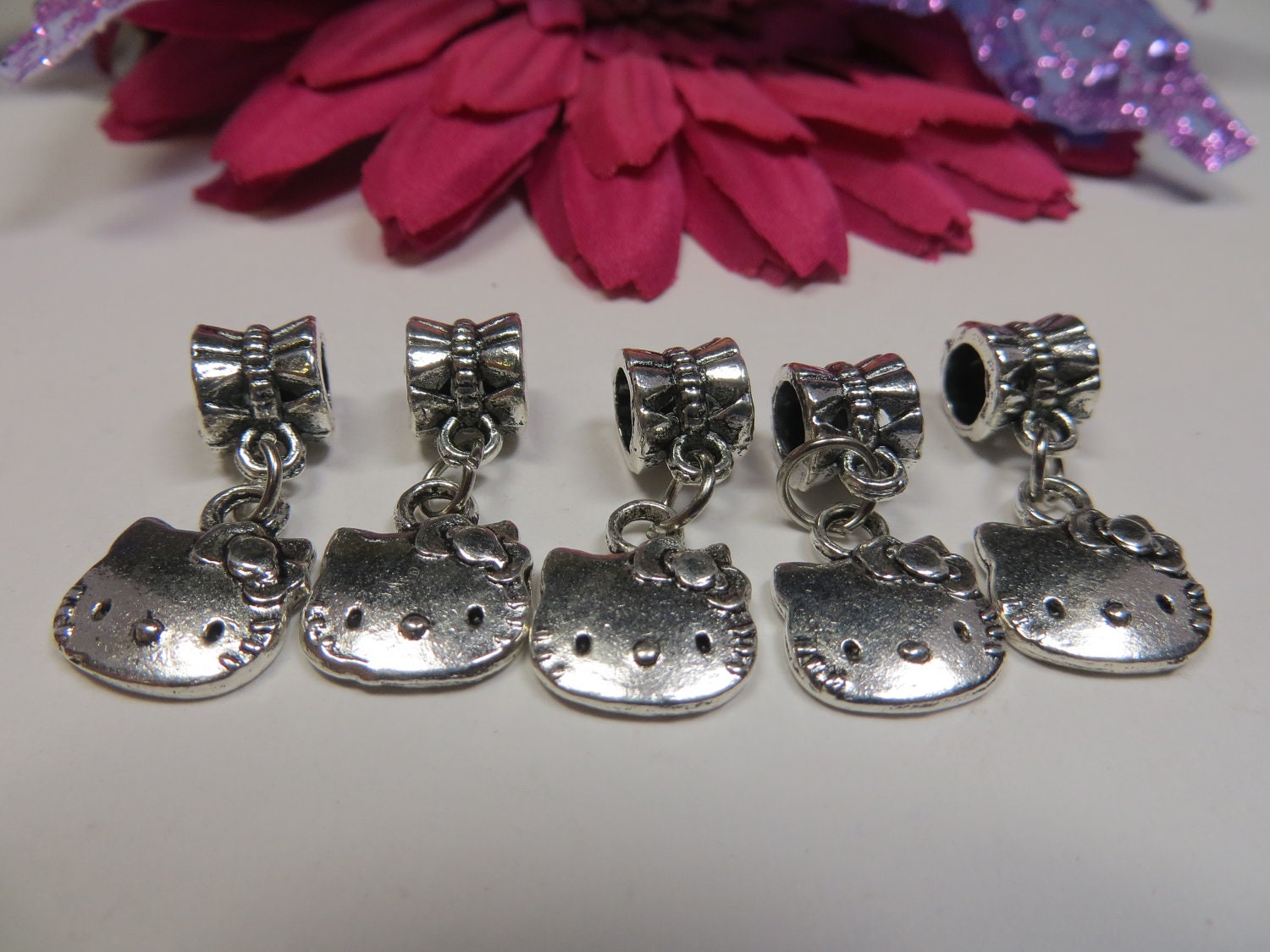 5 pcs Tibet Silver Hello Kitty Charms