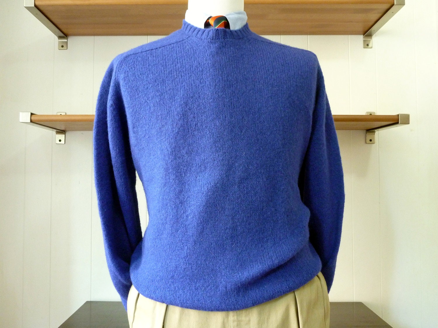Essential Vintage NOS / Deadstock Brooks Brothers Blue 100% SHETLAND Wool Sweater XL 48. Made in Scotland.